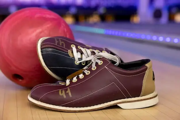 do dexter bowling shoes run big or small